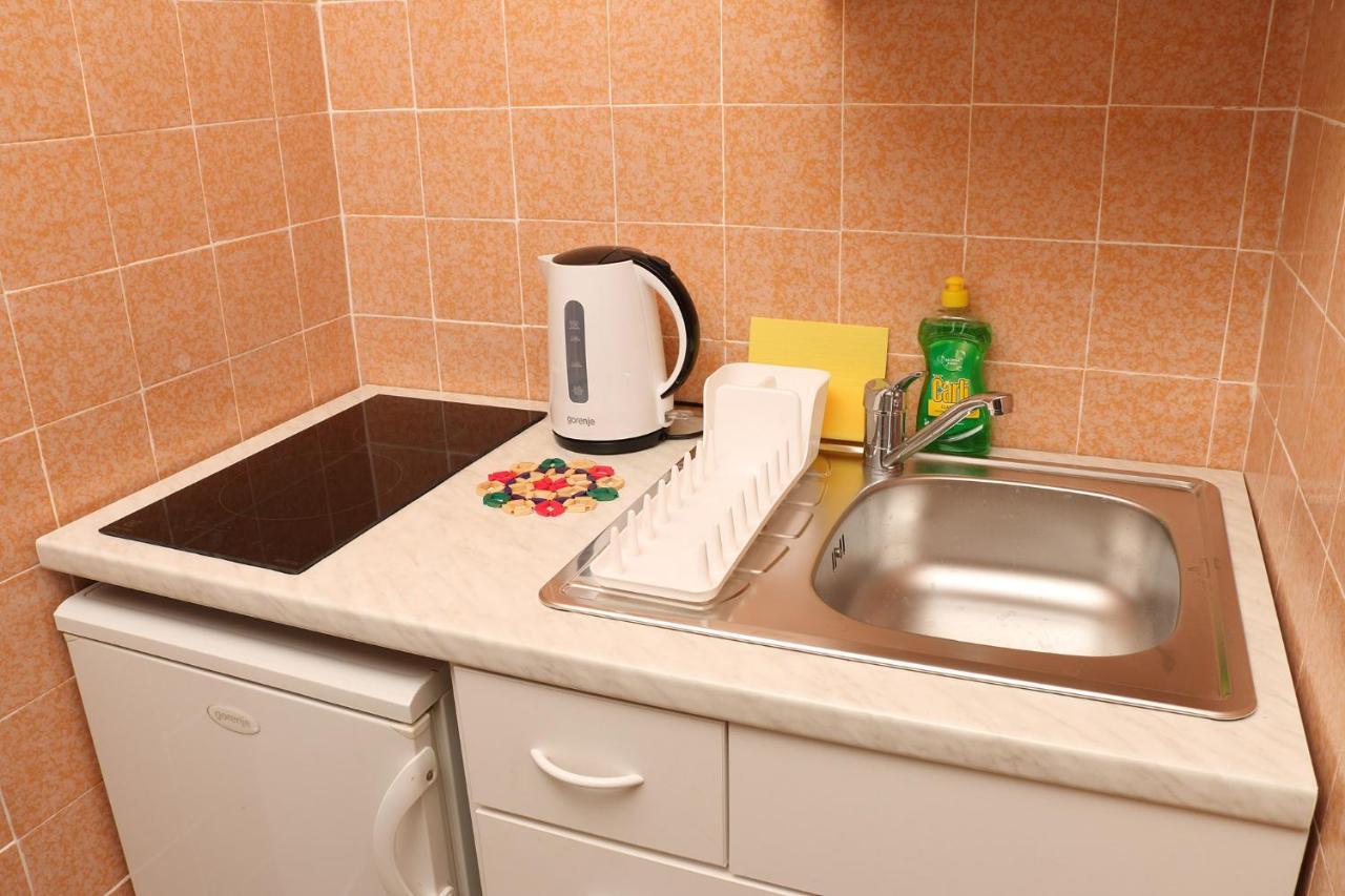 Apartment For One Person Kukljica Eksteriør billede